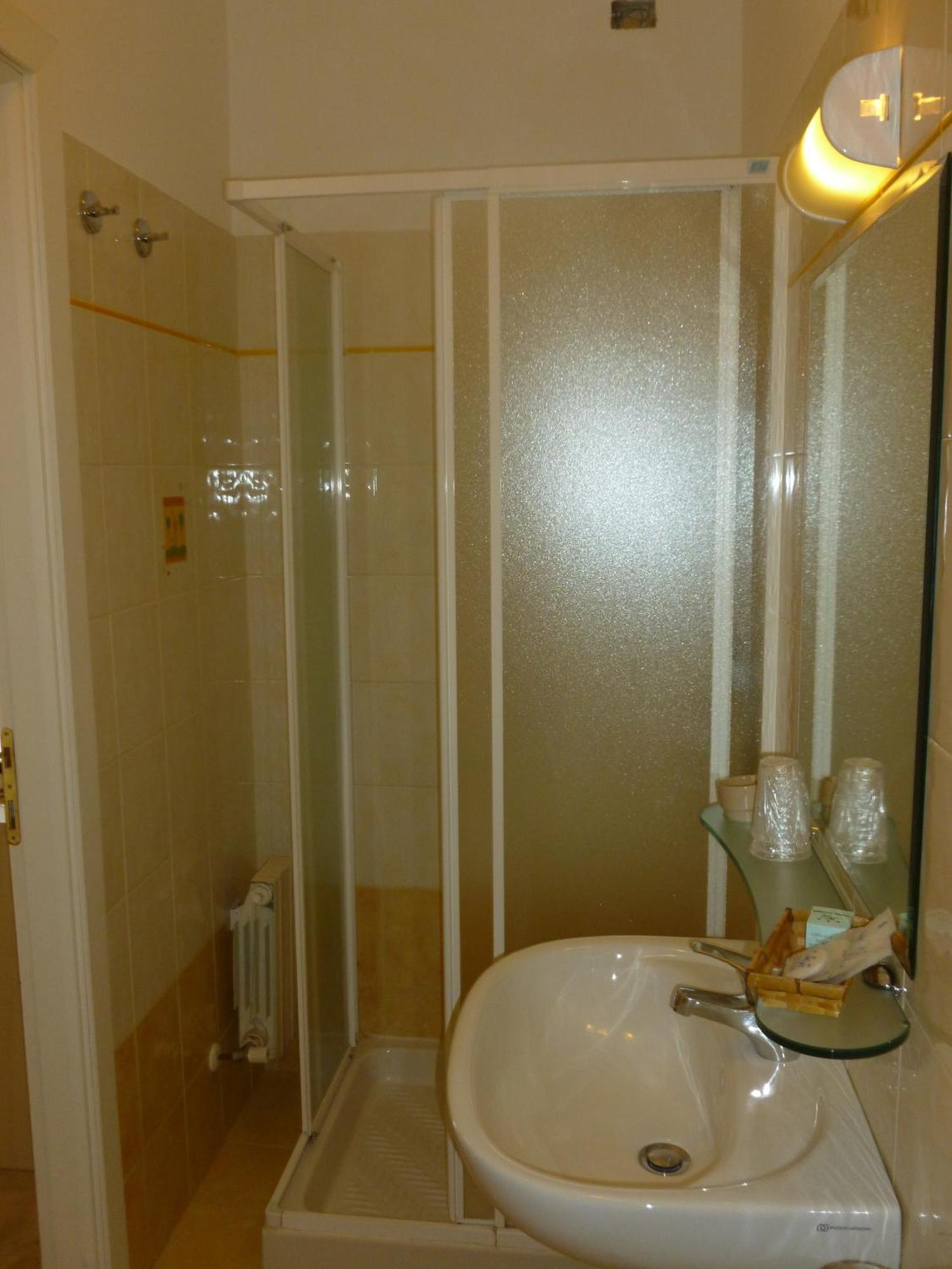 Hotel Riviera Porto San Giorgio Esterno foto