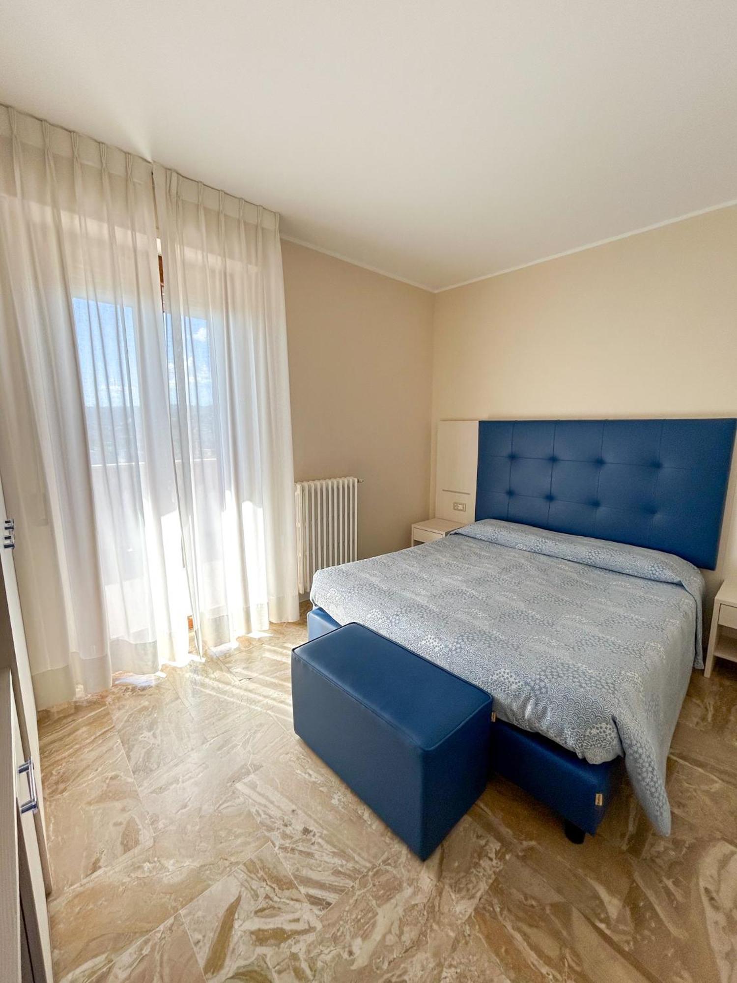Hotel Riviera Porto San Giorgio Esterno foto
